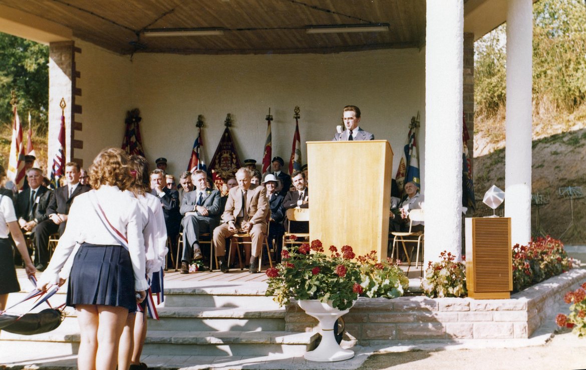 DAP1695